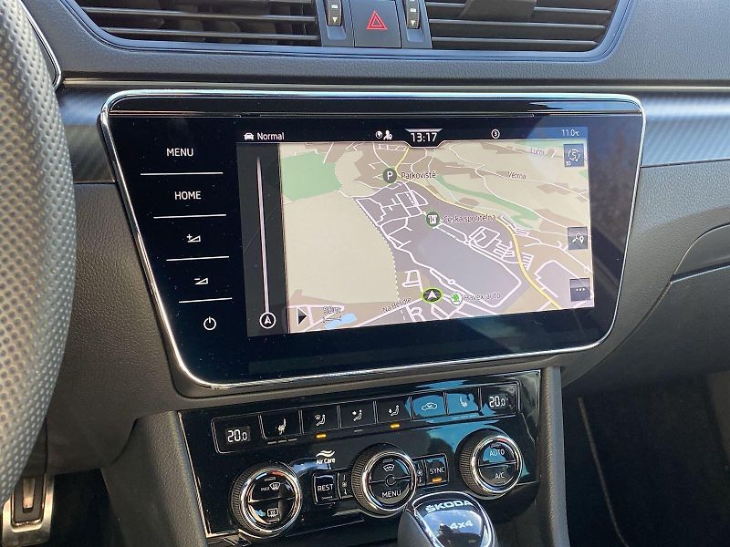 Škoda Superb (2022) 2.0 TDI 4x4 DSG Sportline - fotka 11 z 35
