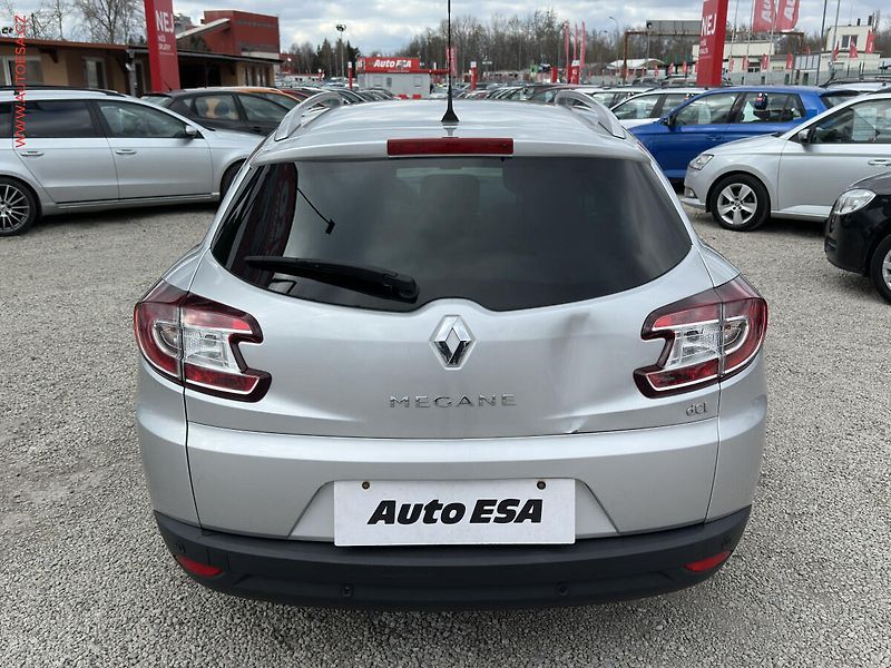 Renault Mégane (2014) 1.6dCi, ČR, AC, tempo, park - fotka 5 z 19