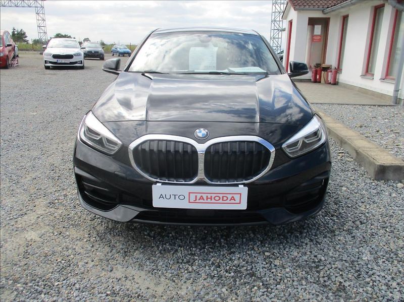 BMW Řada 1 1,5 118i, automat,servis,CZ, - fotka 2 z 30