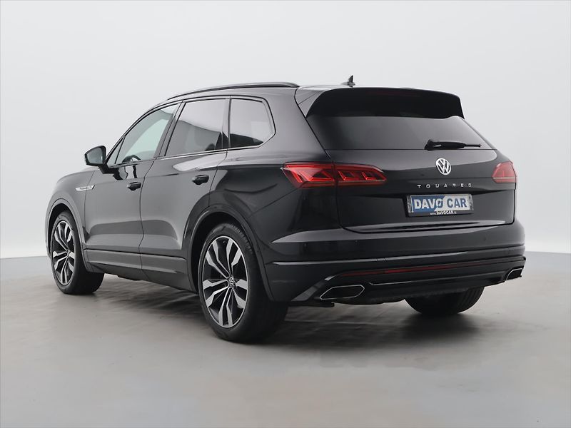 Volkswagen Touareg 3,0 TSI 250 kW 4x4 CZ R-line - fotka 5 z 29