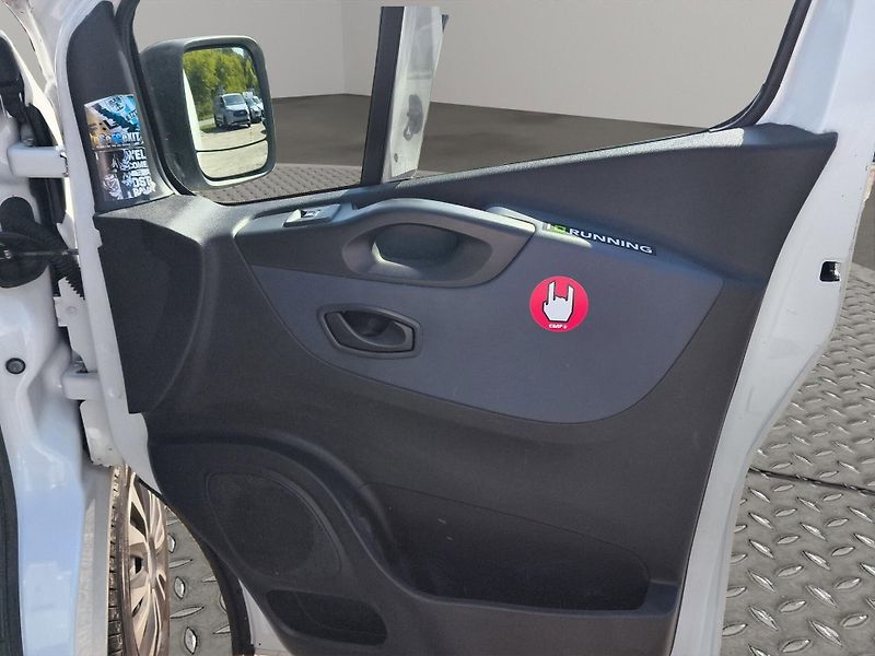 Opel Vivaro (2018) Van 1,6TD, ČR - fotka 15 z 24