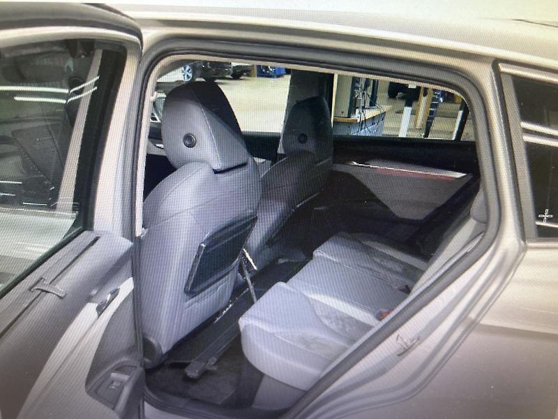 Škoda Enyaq 150kw, iV80 19ALU SOH 94% - fotka 7 z 7