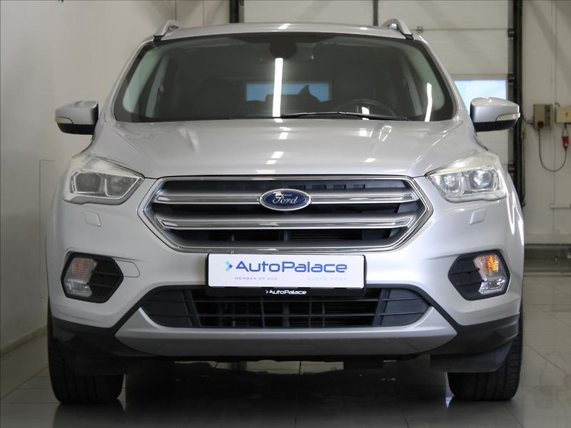 Ford Kuga 1,5 TDCi 88kW Titan.X ACC ČR - fotka 2 z 23
