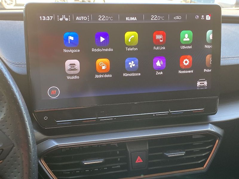 Cupra Formentor (2024) 1.5 TSI DSG - fotka 25 z 35