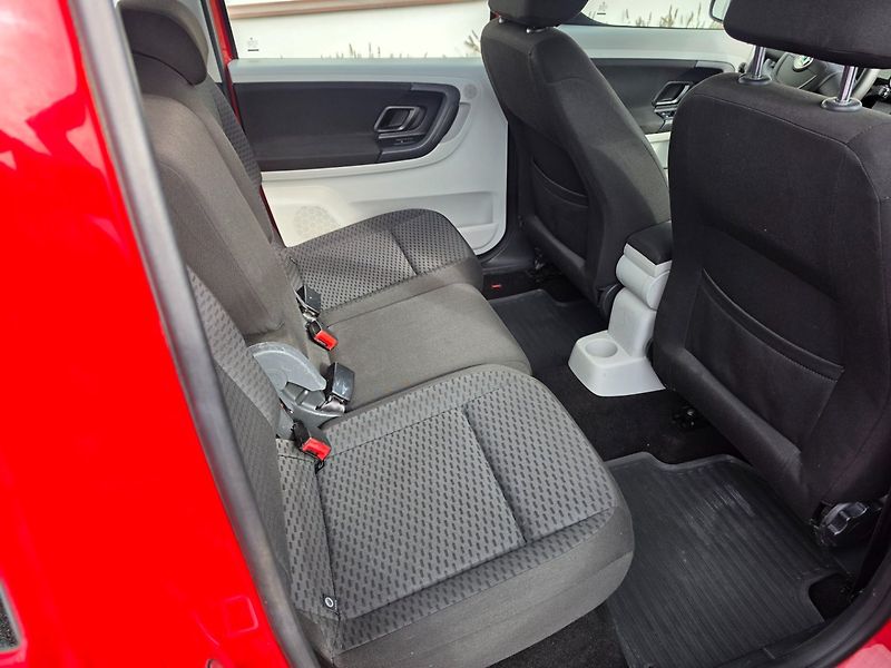 Škoda Roomster (2010) 1.2 TSI DSG Serviska - fotka 15 z 31