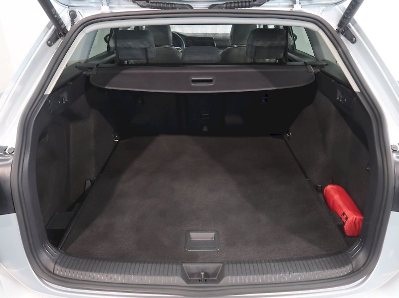 Volkswagen Golf (2023) VARIANT 2.0TDI 110KW DSG TAŽNÉ - fotka 37 z 38