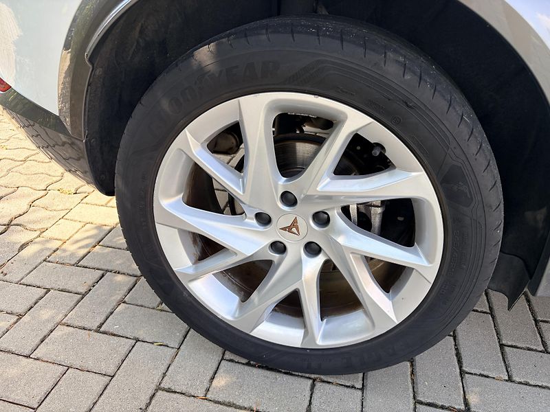 Cupra Formentor 1.4TSI E-HYBRID LED REZERVACE - fotka 10 z 60