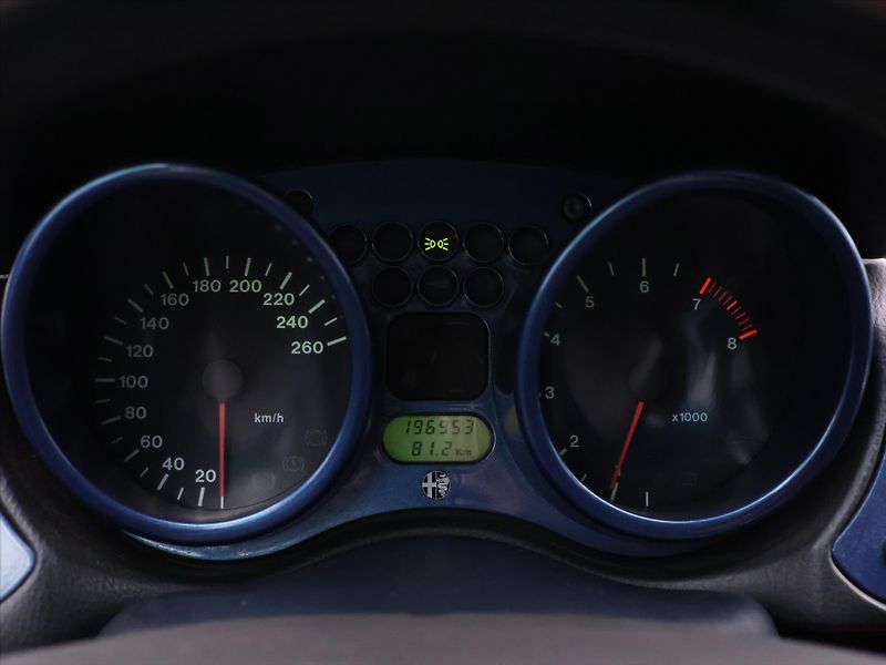 Alfa Romeo Spider 2,0 TS 16V 110kW Klima Kůže - fotka 13 z 27