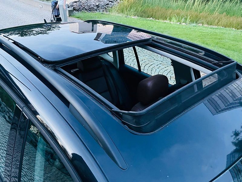Volkswagen Tiguan 1.4TSI MANUÁL VÝHŘEV PANORAMA - fotka 44 z 46