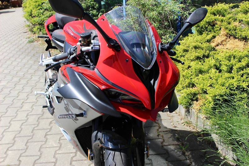 QJ Motor (2026) SRK 921 RR SKLADEM - fotka 2 z 11