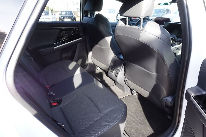 Toyota bZ4X Prestige FWD - druhá sada komp - fotka 12 z 33