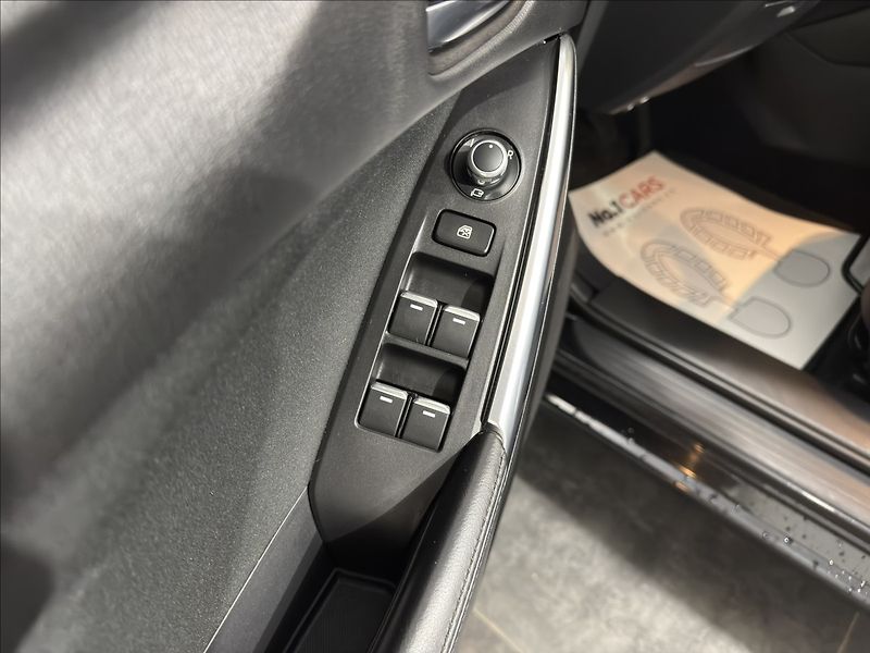 Mazda 6 2,2   D 1.MAJITEL 1.ROK ZÁRUKA - fotka 6 z 41