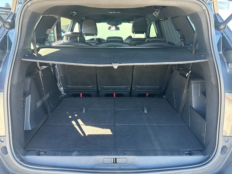 Peugeot 5008 (2018) 1.5HDi 96KW/GTLINE/7MÍST/1MAJ - fotka 15 z 46
