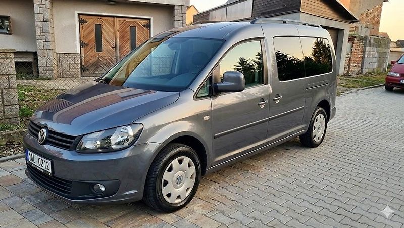 Volkswagen Caddy maxi 4x4 servisní historie     - fotka 2 z 46