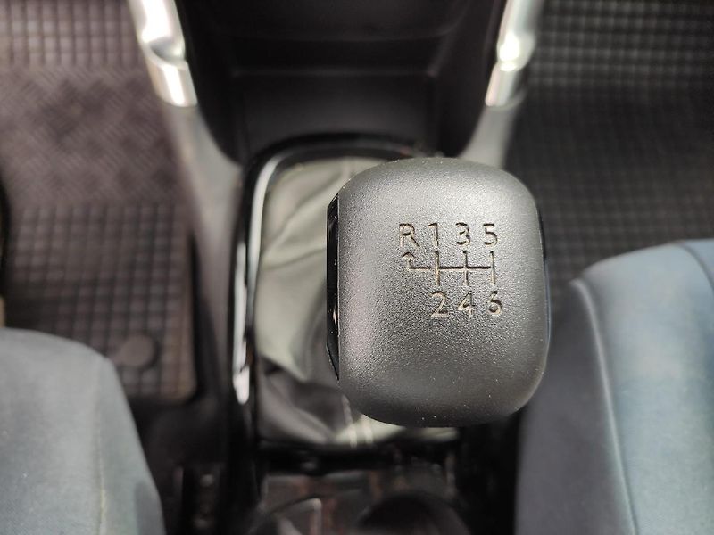 Citroën C3 Aircross (2022) 1.2 110k MAN6 záruka 1majitel - fotka 20 z 31