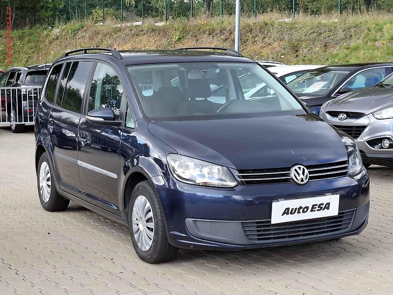 Volkswagen Touran (2013) 1.6TDi, 2.maj, STK8/28 - fotografie inzerátu