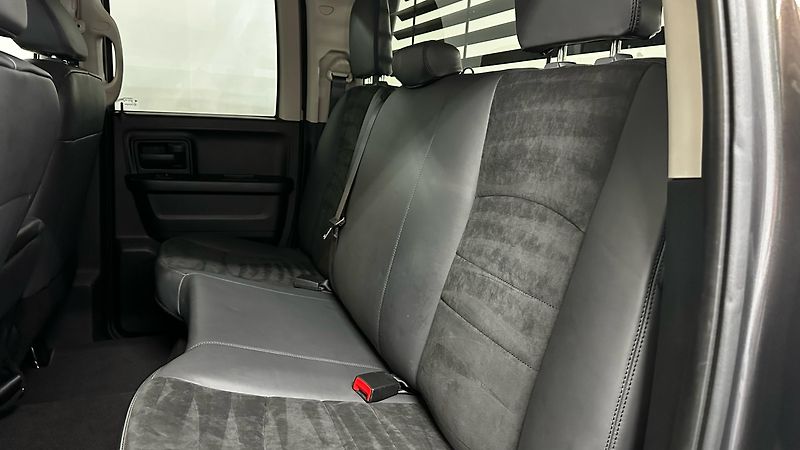 Dodge RAM 5,7L V 8 HEMI / OFFROAD PAKET - fotka 24 z 41