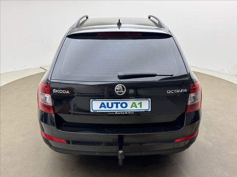 Škoda Octavia 2,0 110kW DSG ALU VÝHŘEV ČR TZ - fotka 5 z 34