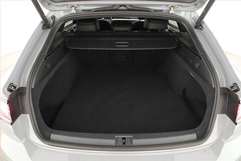 Volkswagen Arteon (2023) R-line 2.0 TDI - fotka 19 z 20
