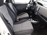 Toyota Yaris (2015) 1.5 Hybrid, Automat, Navi - náhled 7