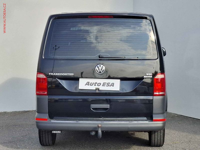 Volkswagen Transporter (2016) 2.0TDi T6, 110kW, TZ - fotka 5 z 17