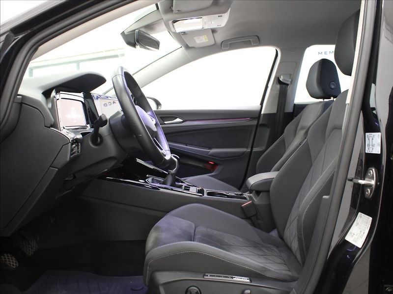 Volkswagen Golf 1,5 TSi 110kW Style Var.64tkm. - fotka 6 z 24
