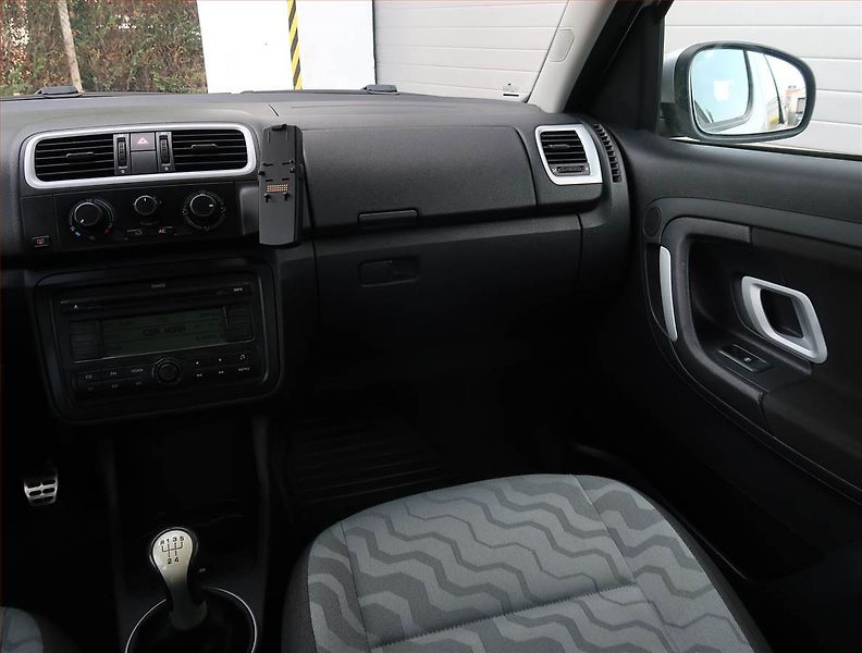 Škoda Roomster (2007) 1.4 16V, po STK, jezdí výborně - fotka 8 z 15