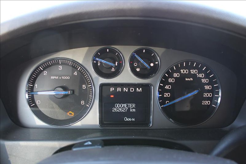 Cadillac Escalade 6,2 V8 6.2i  +LPG, 301 KW, ČR - fotka 19 z 29