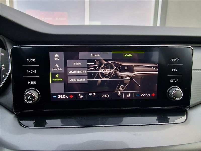 Škoda Octavia 2.0TDI,původ ČR,1.Maj,2x kola - fotka 27 z 50