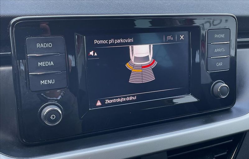 Škoda Scala 1,5 TSi,110kW,1.maj.,ČR,STK 8/ - fotka 15 z 22