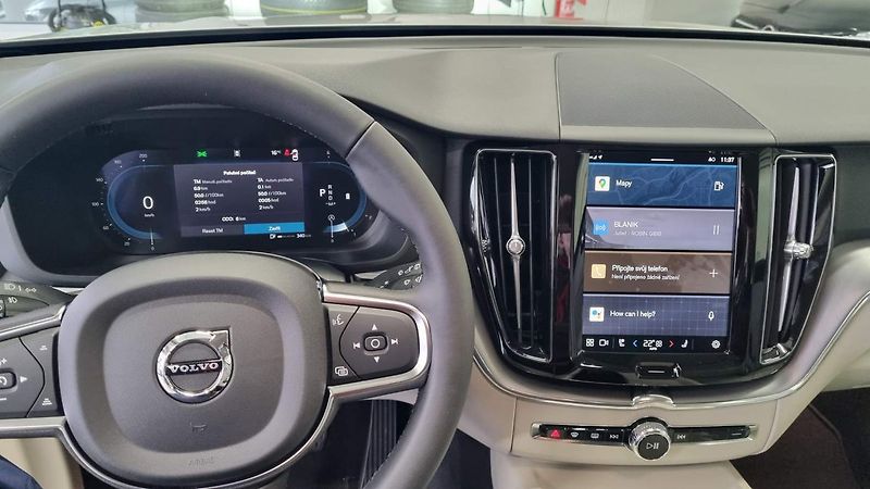 Volvo XC60 (2024) B4 2.0L 197+14 HP AT8 AWD CORE - fotka 15 z 21
