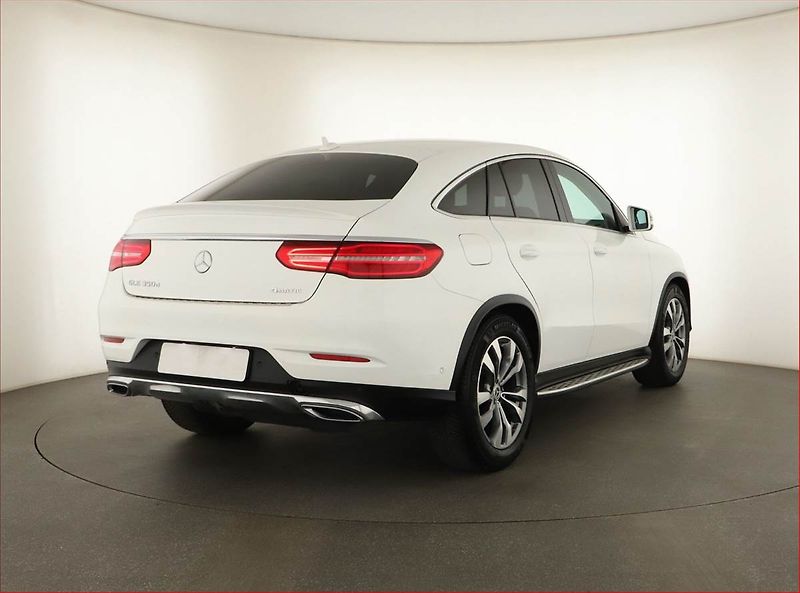 Mercedes-Benz GLE (2018) 350 d 4MATIC - fotka 5 z 22