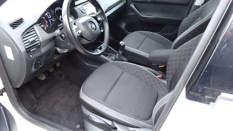Škoda Fabia K.1.0TSi Amb.Taž.zař.prov.2023 - fotka 4 z 16