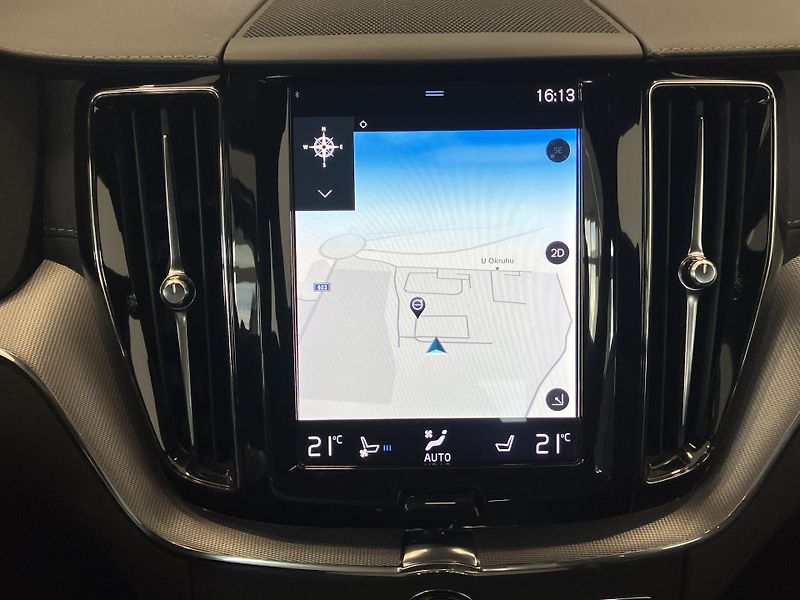Volvo XC60 T6 AWD Drive-E Inscription AT8 - fotka 32 z 47