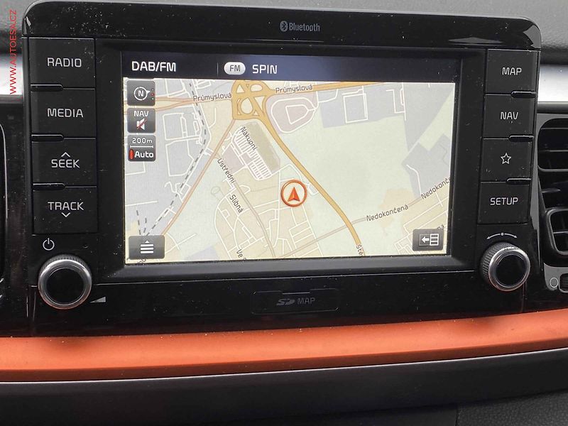 Kia Stonic (2019) 1.0 T-GDi, Navi, kamera, kůže - fotka 15 z 15
