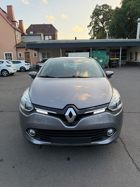 Renault Clio (2013) IV. Dynamique 1.2. 4 válec  - fotka 1 z 21