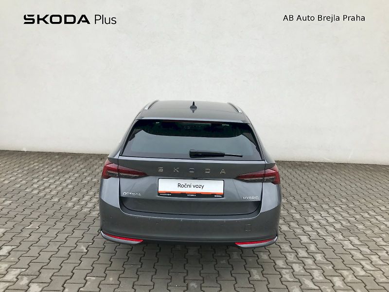Škoda Octavia (2025) COMBI TOP SELECTION 1,5 TSI M- - fotka 10 z 30