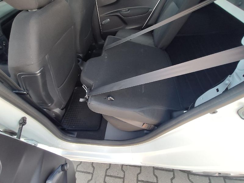 Citroën C-Elysée (2017) 1.2 82k MAN5 1. majitel DPH - fotka 22 z 24