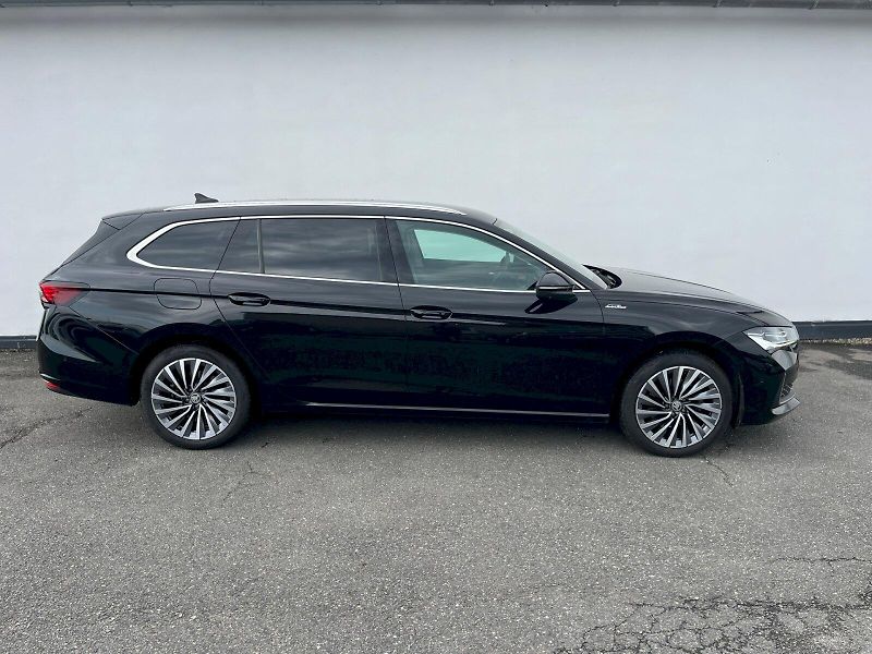 Škoda Superb (2024) COMBI L K TD 110/2.0 A7F - fotka 7 z 39