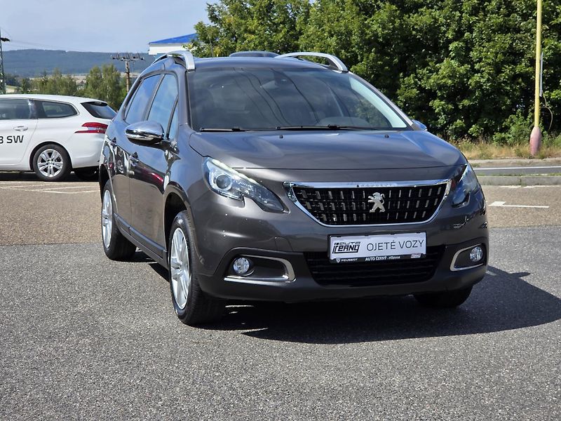 Peugeot 2008 (2019) 1.2 PT 110 ALLURE EAT6 - fotka 7 z 25