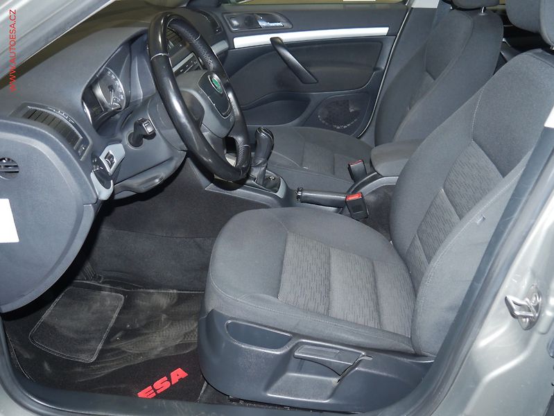 Škoda Octavia (2011) 1.4TSI, 1.maj,ČR, Ambition, - fotka 9 z 16
