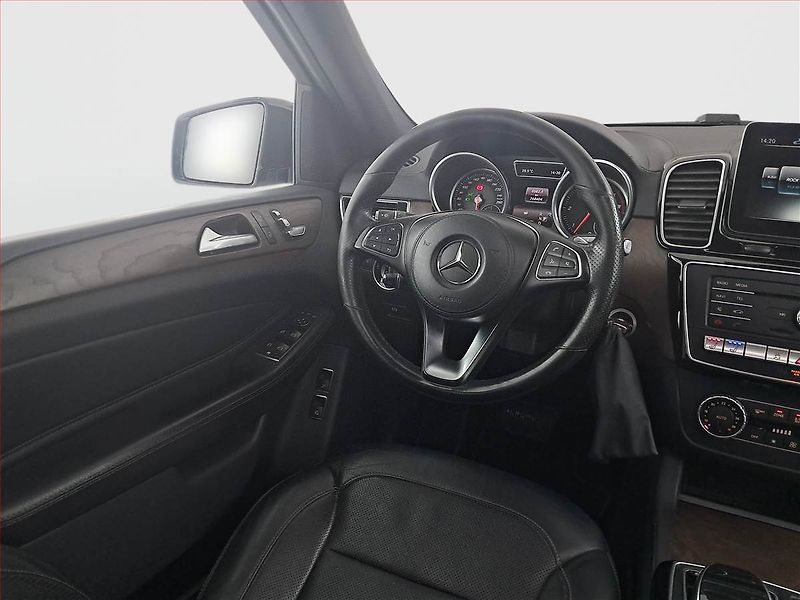 Mercedes-Benz GLS (2016) AMG line 350 d 4MATIC - fotka 7 z 22