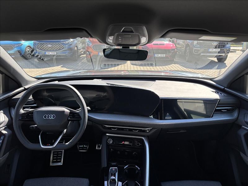 Audi Q5 2,0 TDI 150kW S-Line quattro - fotka 18 z 52