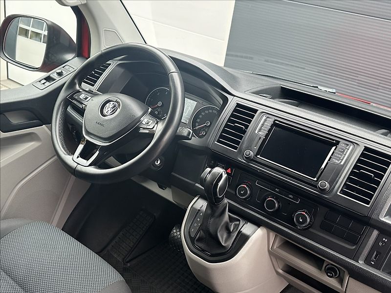 Volkswagen Transporter 2,0 TDI 150PS  L2H1 DSG Dílna - fotka 19 z 53