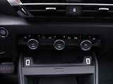 Citroën C4 1,2 PT 96kW Shine Aut Kůže HUD - náhled 28