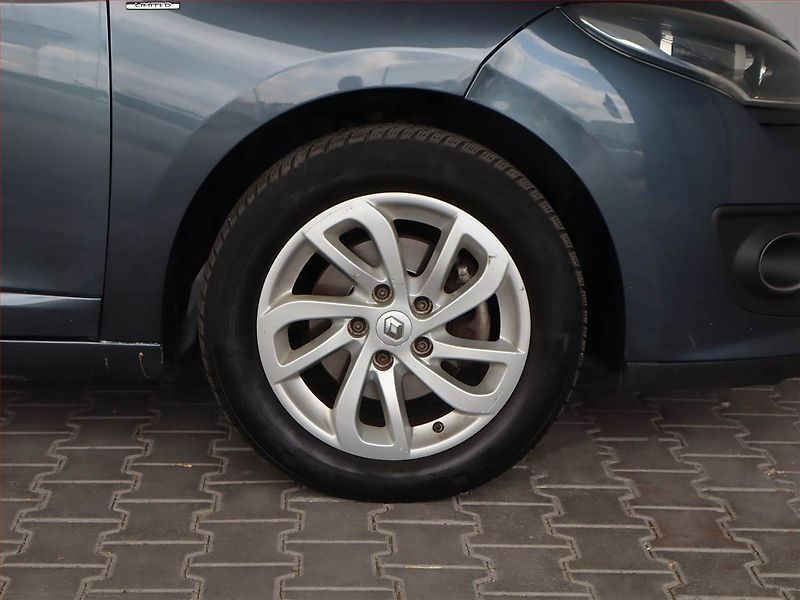 Renault Mégane (2015) Limited 1.5 dCi, Tempomat - fotka 15 z 21