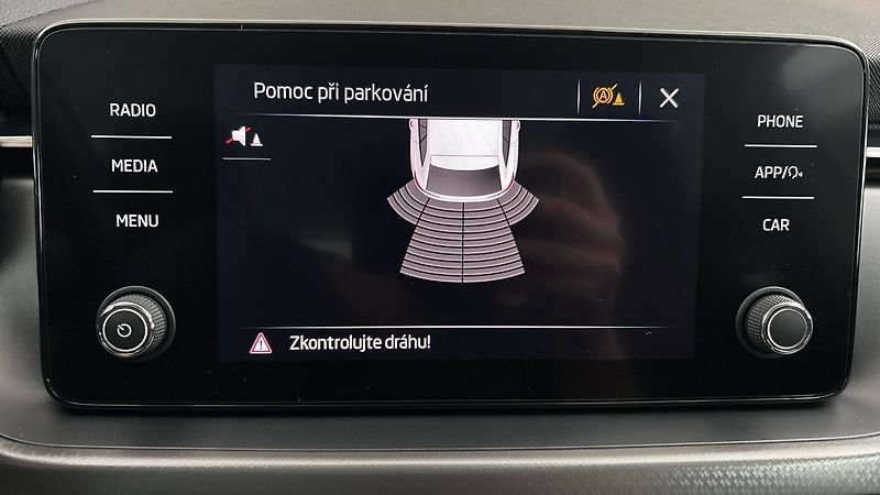 Škoda Scala 1.0 TSI DSG Style - fotka 12 z 25