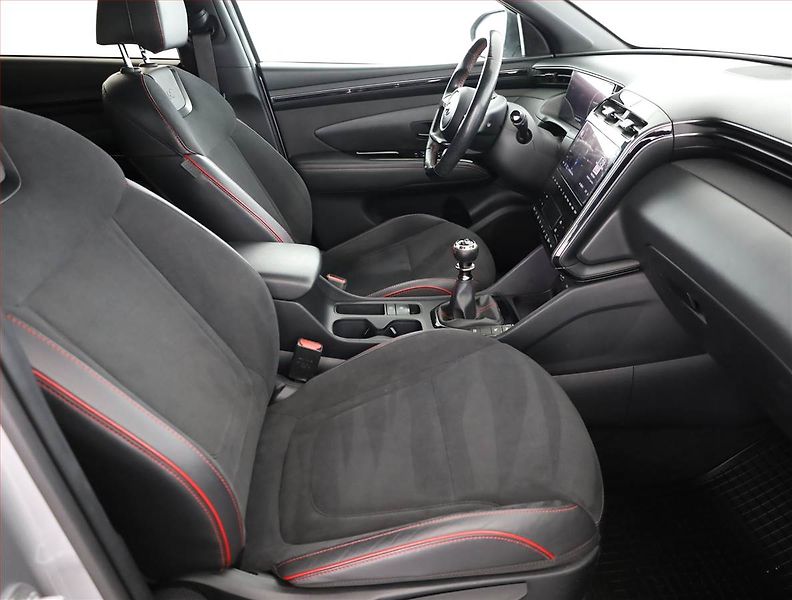 Hyundai Tucson (2022) N-Line 1.6 T-GDI, 4X4, ČR - fotka 7 z 17
