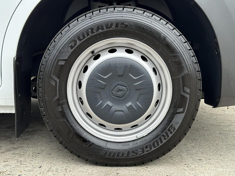Renault Master 2.3dCi Van L2H2P3 3,5t KLIMA D - fotka 15 z 38