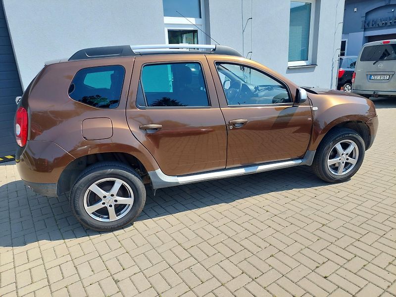 Dacia Duster (2011) 1.6i-16V - fotka 4 z 32